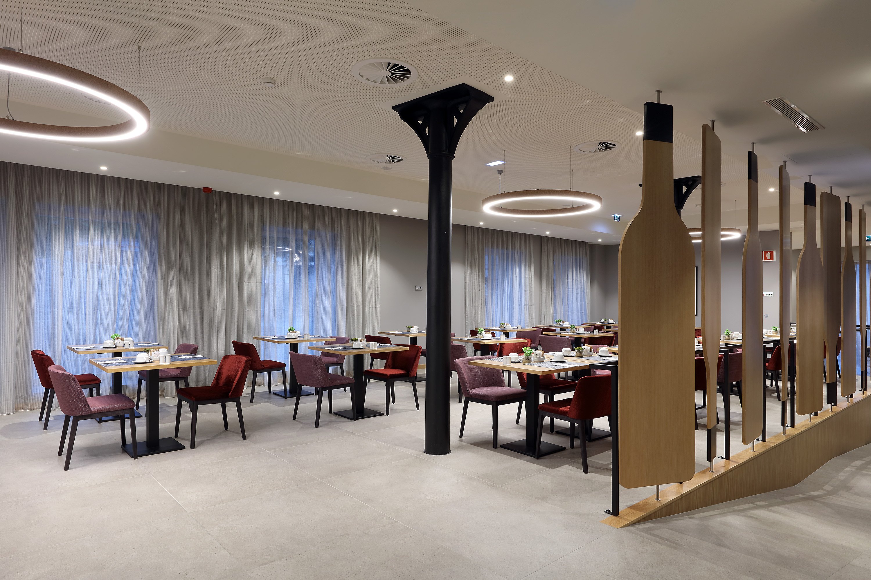 Eurostars Porto Centro 56/71