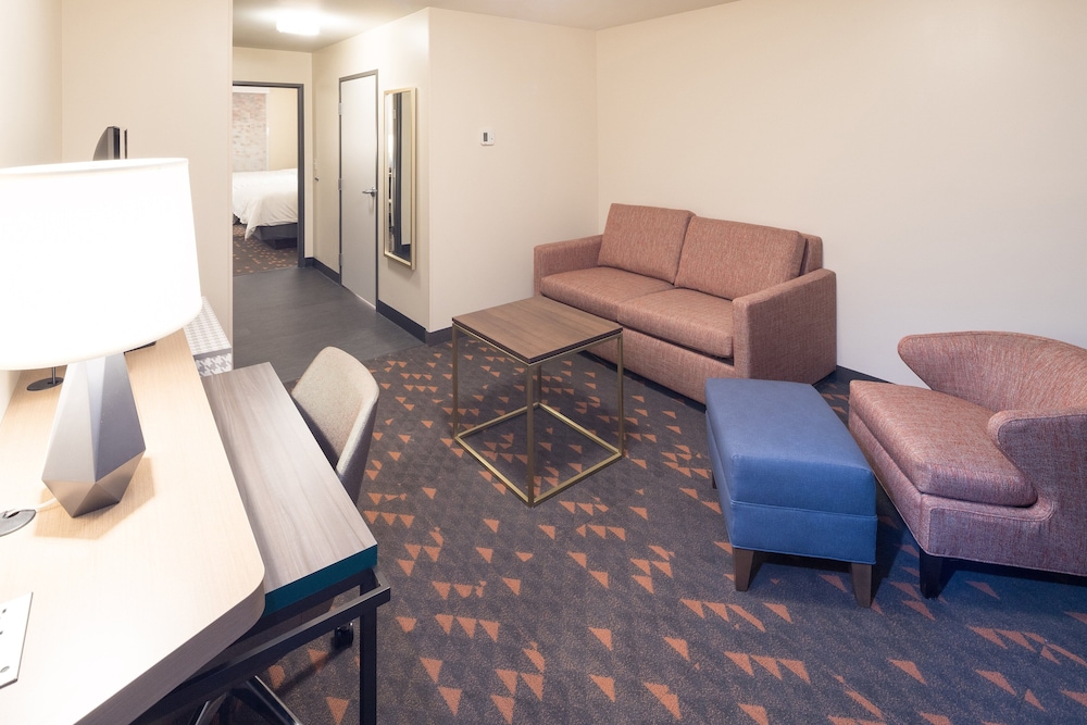 Holiday Inn Kalamazoo West 31/44