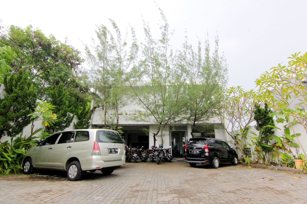 The Fort Hotel by ZUZU 25/28