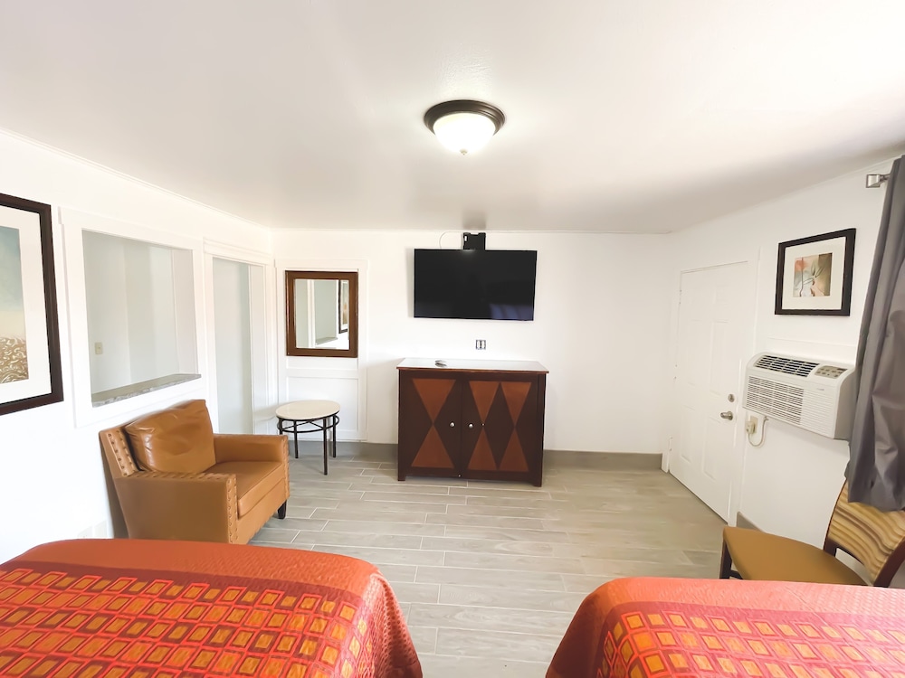 Economy Inn 14/29
