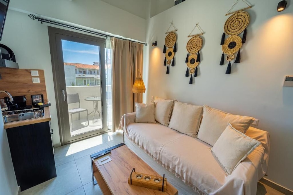 Niso Skiathos 82/103