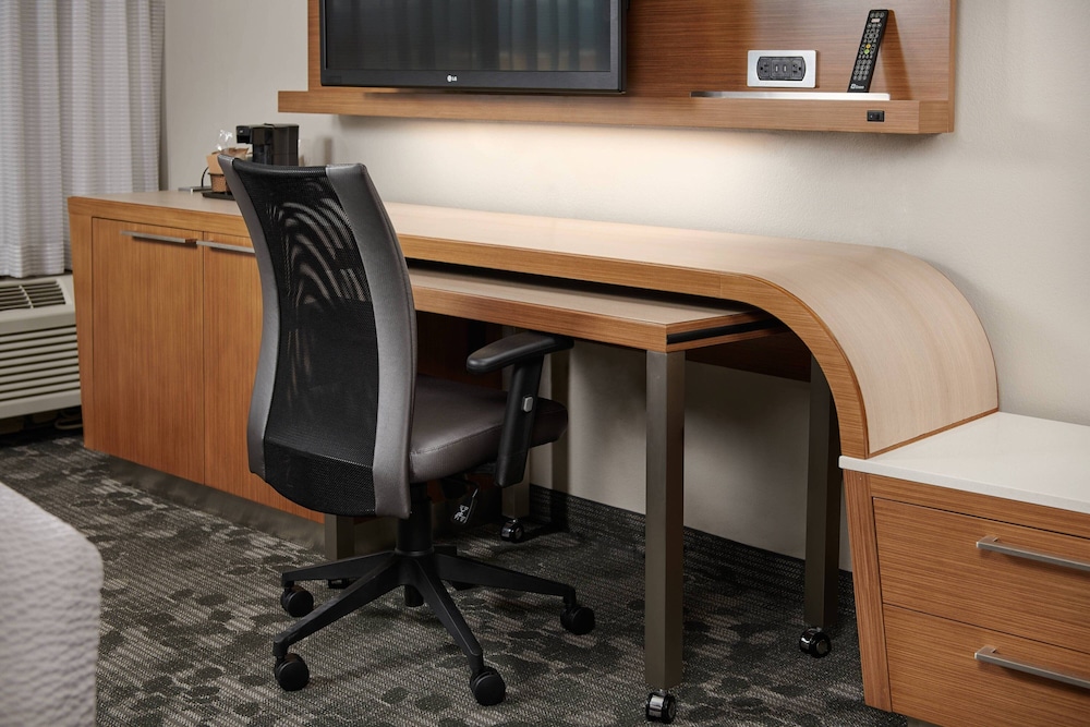 Courtyard By Marriott Harrisonburg 39/41