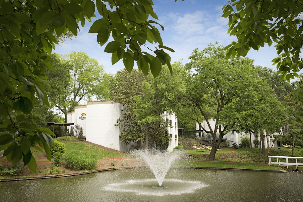 The Griffin Hotel - A Colonial Williamsburg Hotel 6/61