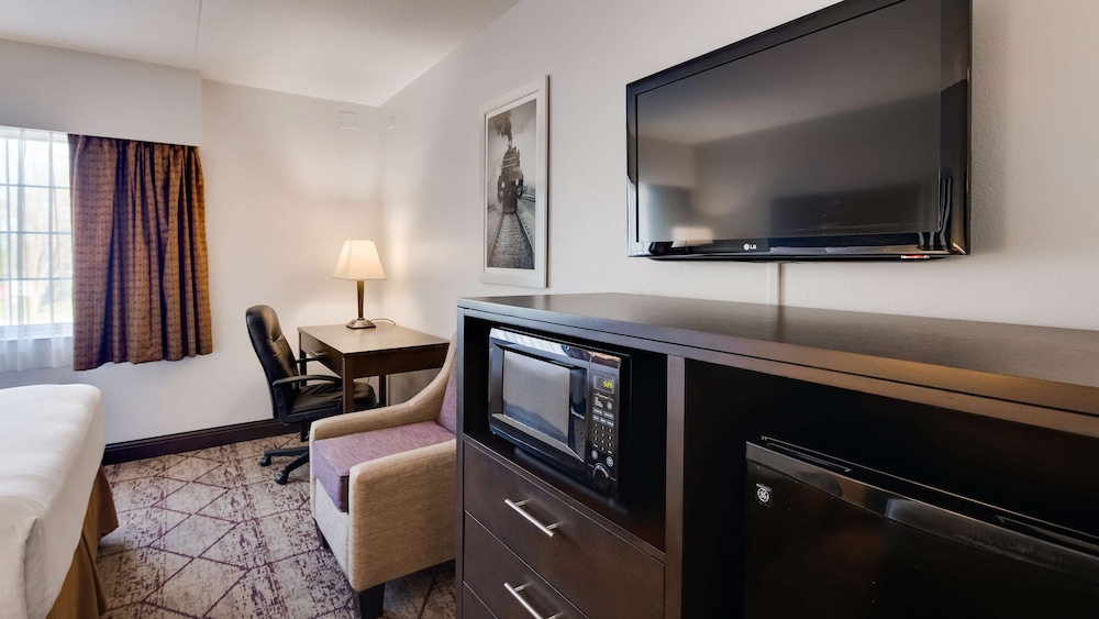 Best Western Plus Longbranch Hotel and Convention Center 22/25