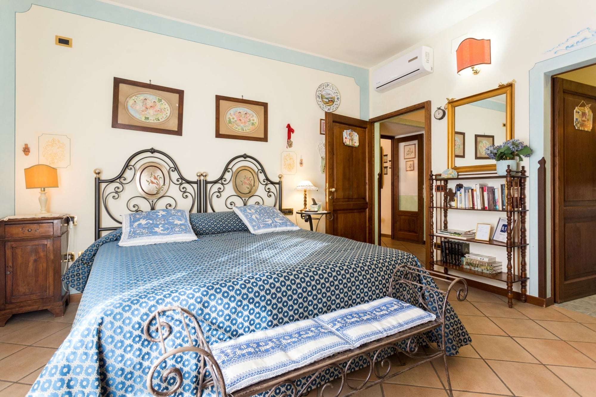 1 BEDROOM, CITY, DOUBLE BED