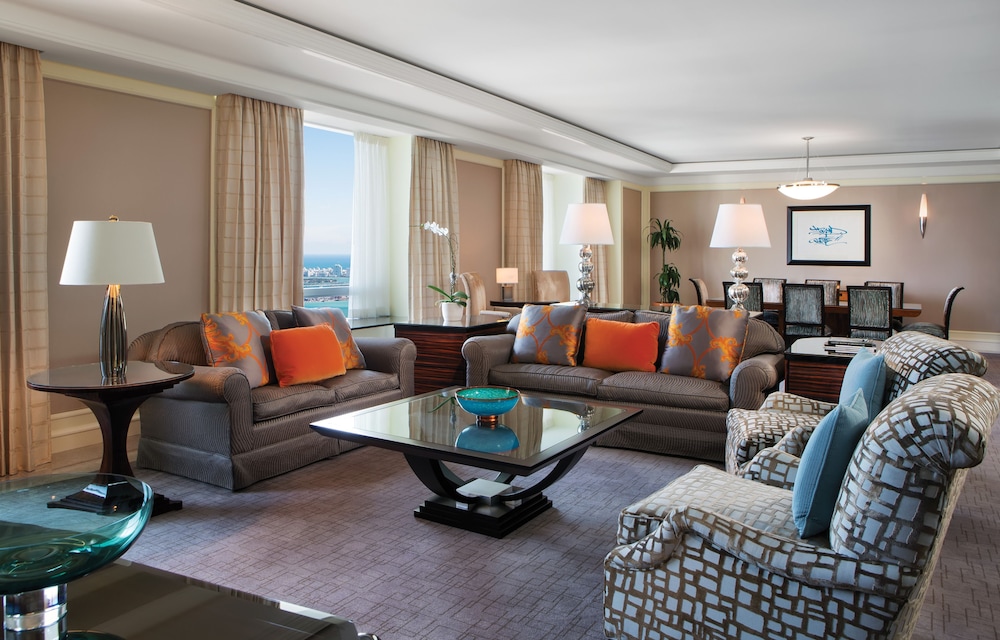 Four Seasons Hotel Miami 39/67