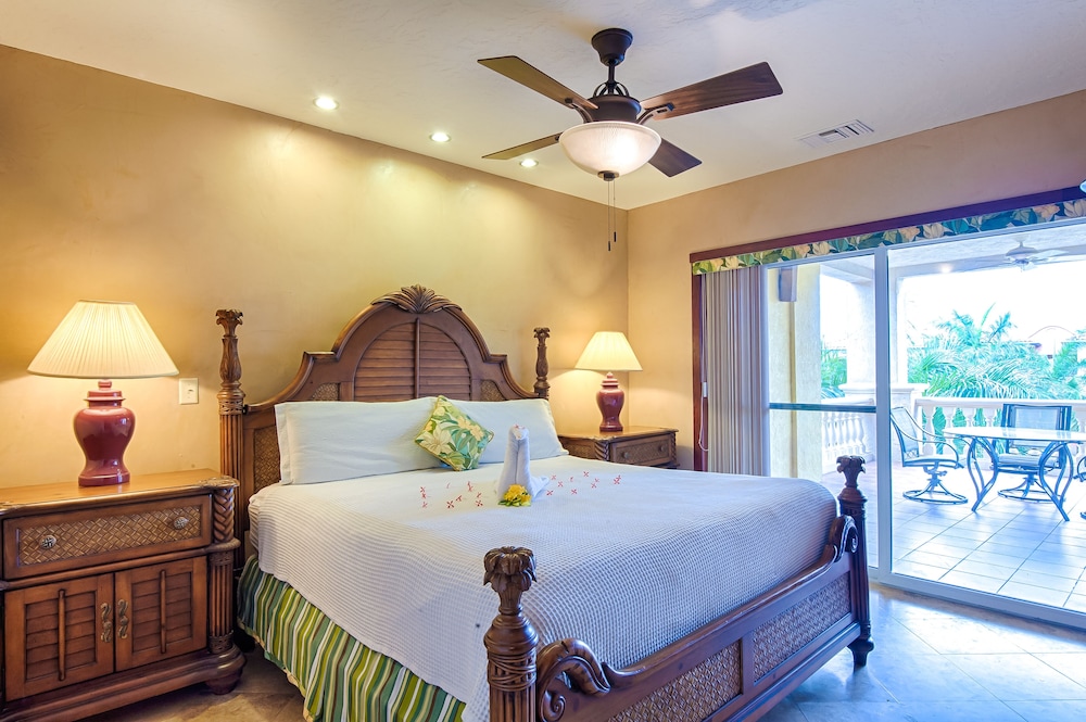 Infinity Bay Beach Resort 8/72