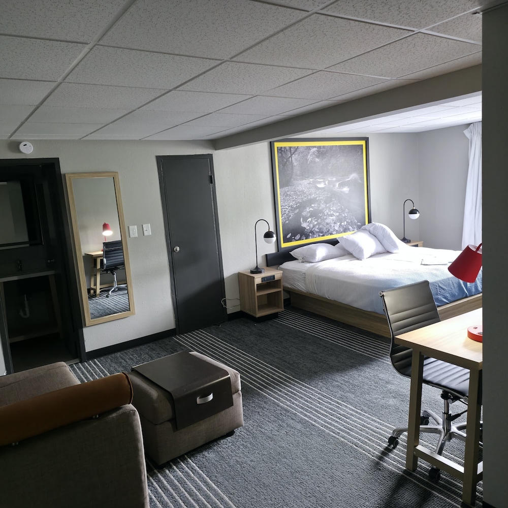 Super 8 by Wyndham Monticello NY 26/45