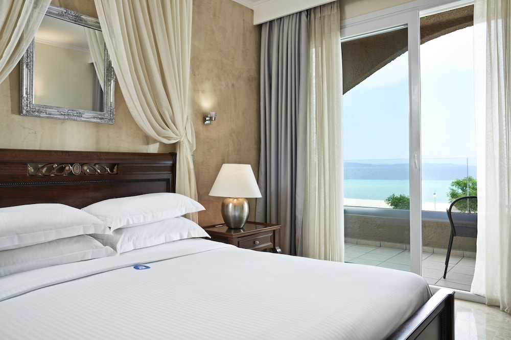 ANTIGONI BEACH HOTEL 14/85