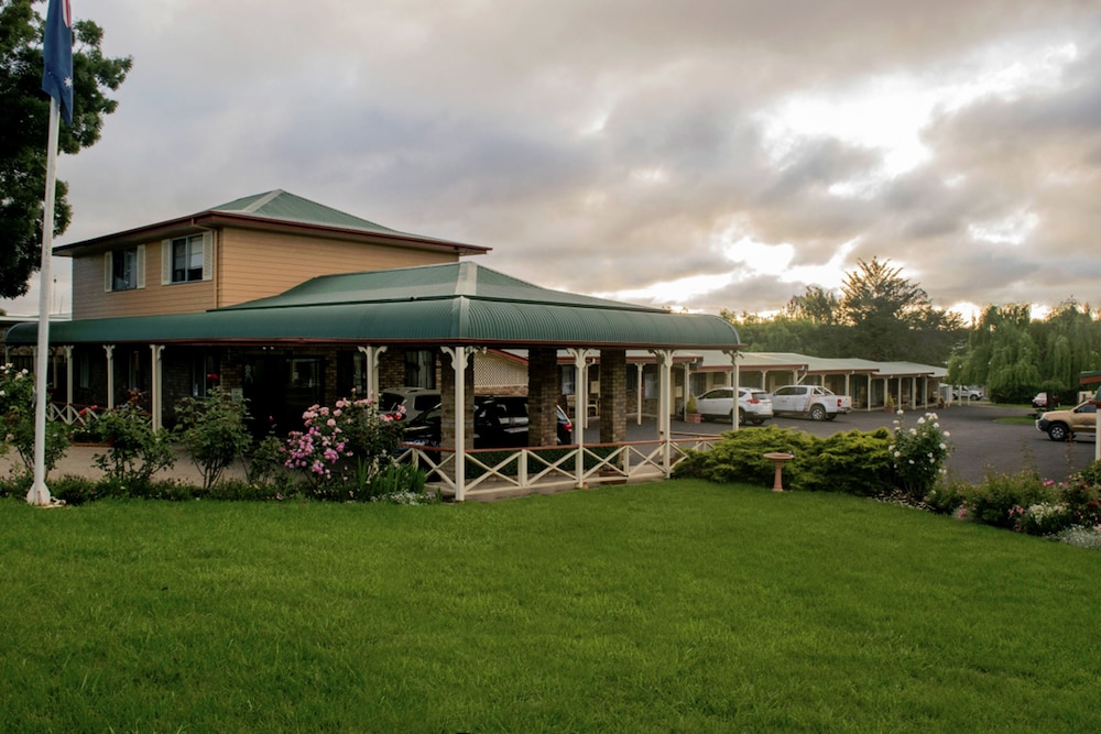 REST POINT MOTOR INN 3/58