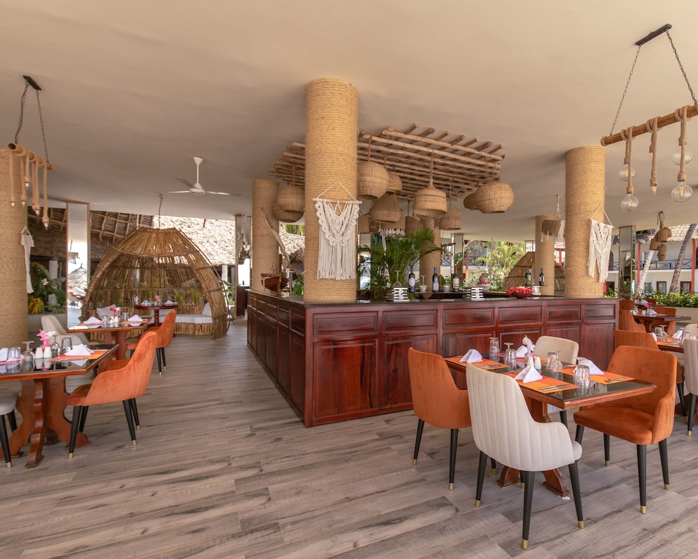 Kiwengwa Beach Resort 56/72