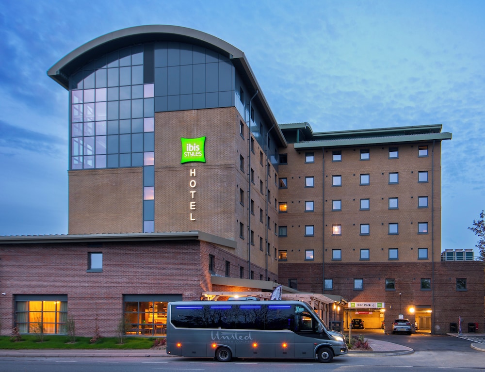 Ibis Styles London Gatwick Airport 7/64