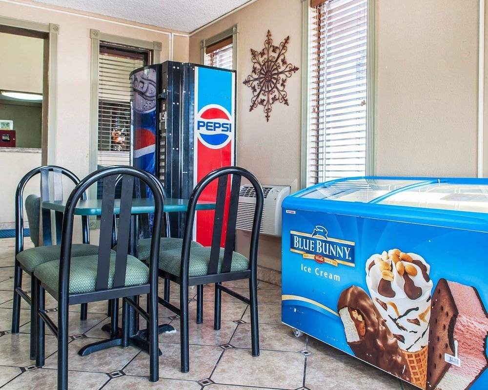 Rodeway Inn Farmingtonn, NM 35/41
