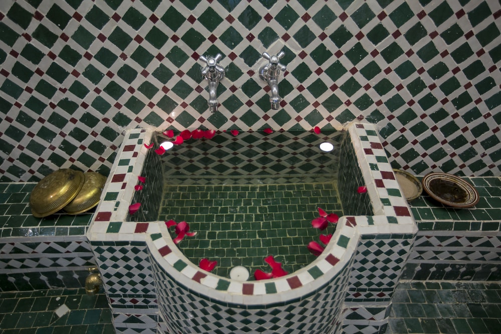 Atlantic Hotel Boutique and Spa 62/69