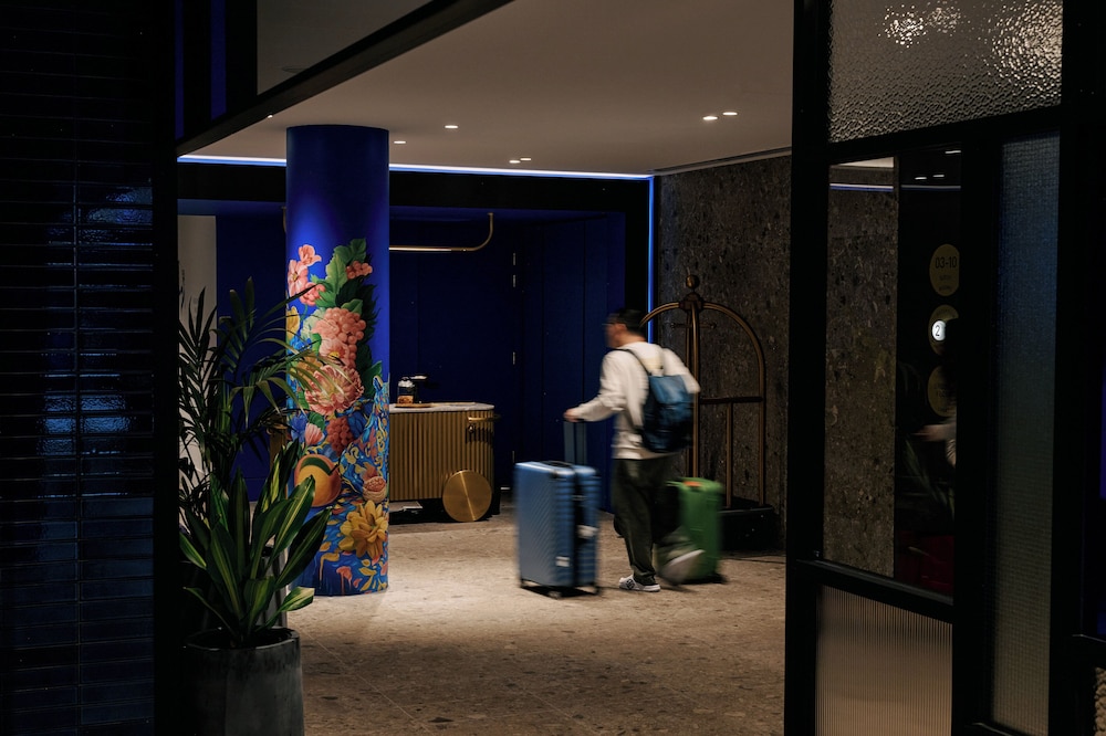 Hotel Indigo Melbourne Little Collins by IHG 8/48