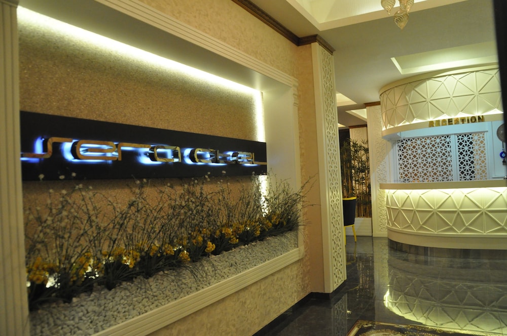 Grand Sera Hotel 10/50