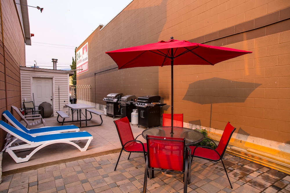 Sahara Courtyard Inn Penticton 37/77