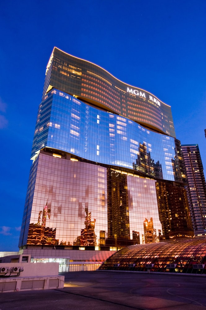 MGM MACAU 2/50