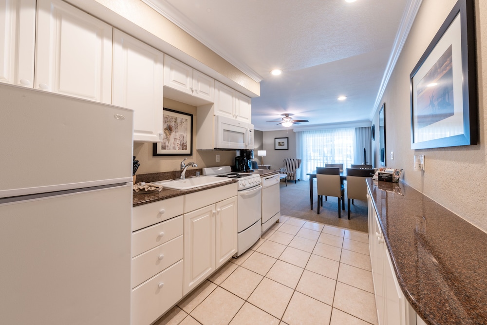 Carlsbad Inn Beach Resort 8/40