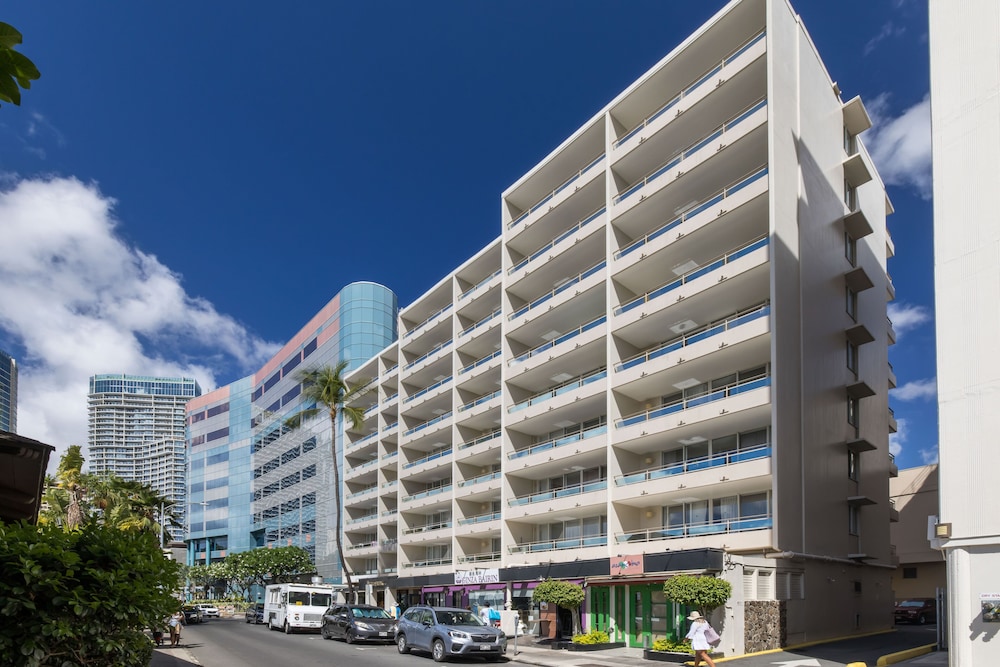 Regency on Beachwalk Waikiki by OUTRIGGER 6/50
