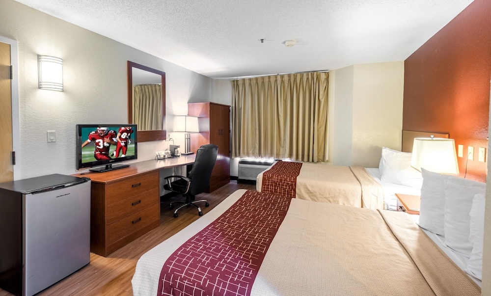 GreenTree Inn Houston IAH Airport 20/48