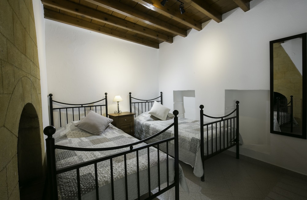 Evdokia Boutique Hotel 46/61