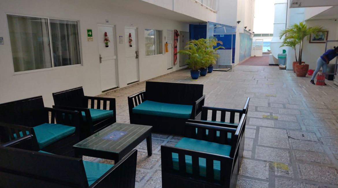 Caribbean Island Hotel 14/20