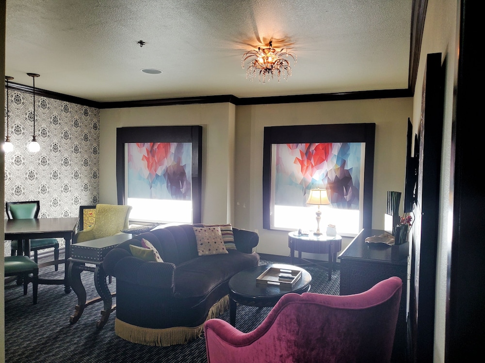 Hawthorn Suites by Wyndham Lubbock 65/92