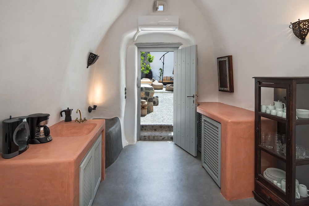Dandy Cave Villa 24/36