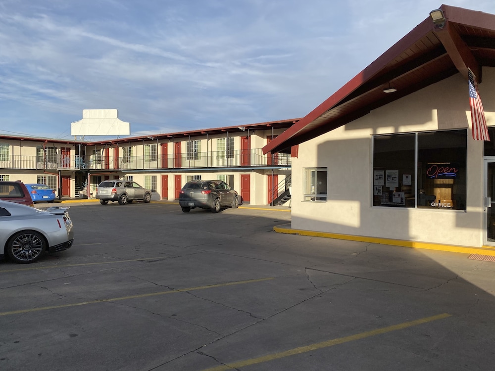 Dunes Inn 46/61