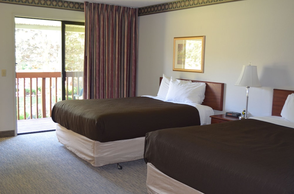 Columbia River Hotel, Ascend Hotel Collection 16/76