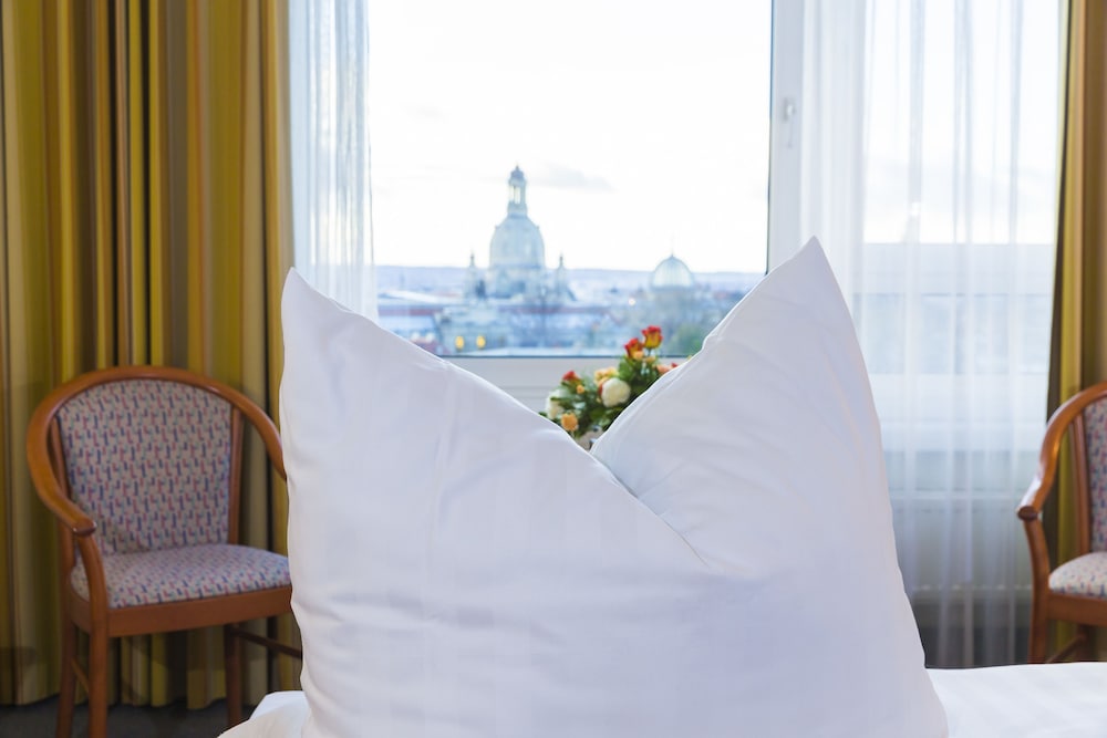 Hotel Am Terrassenufer 13/60