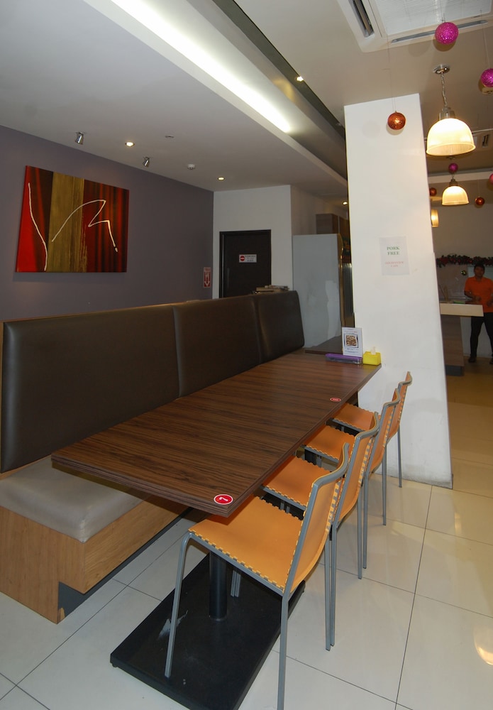 Hotel Golden View Puchong 26/39