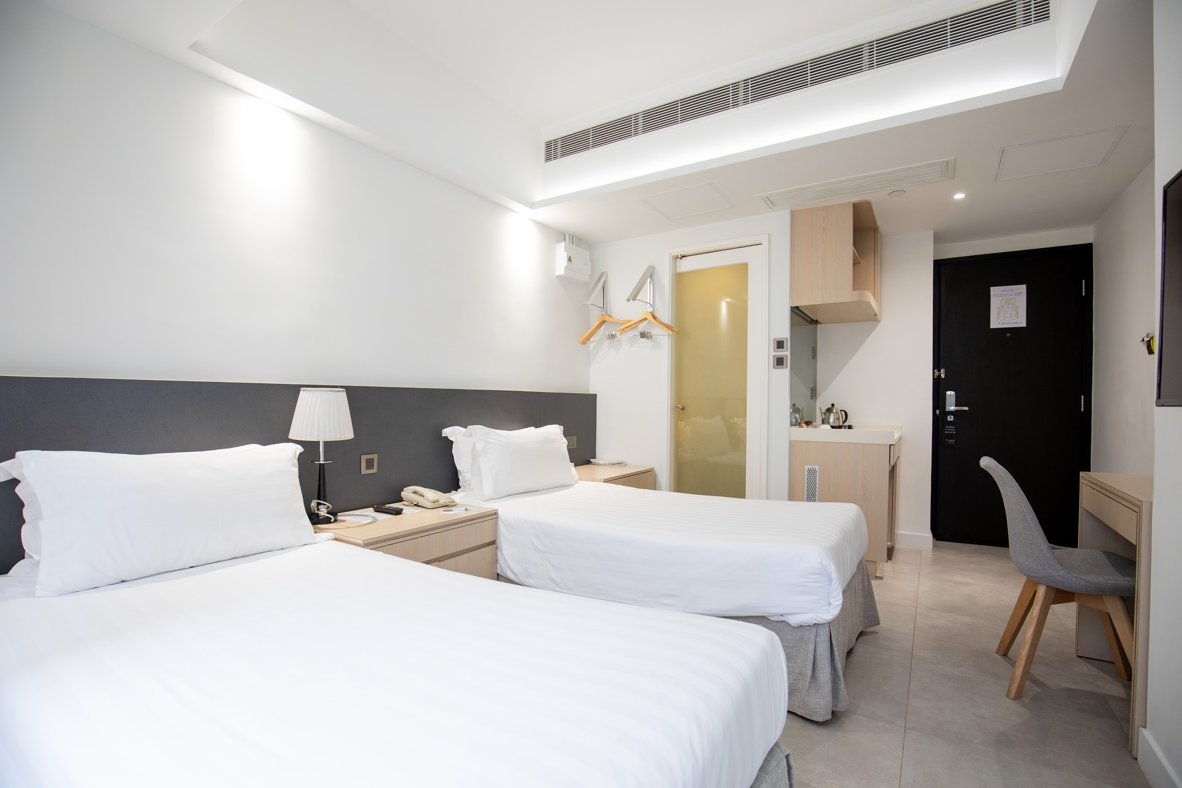 Superior, Twin Beds