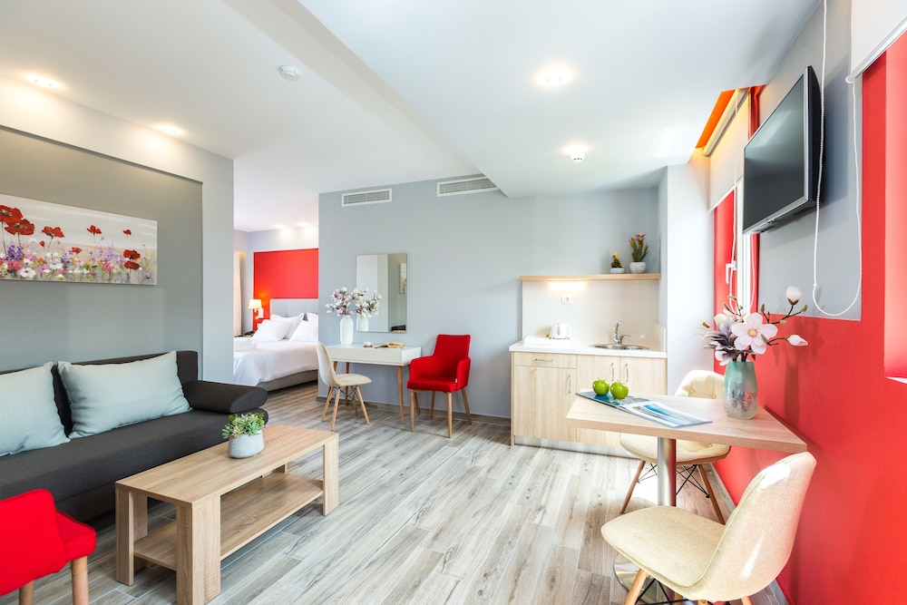Menta City Boutique Hotel 45/67