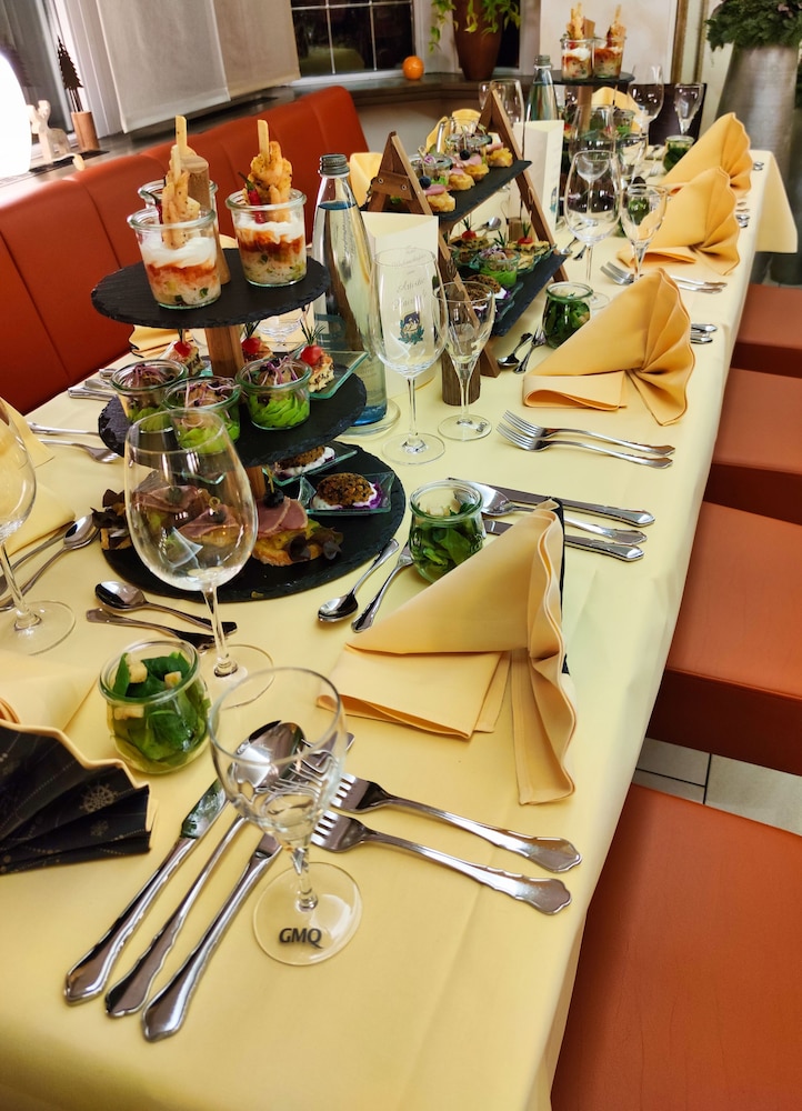 HOTEL MAURER 18/50