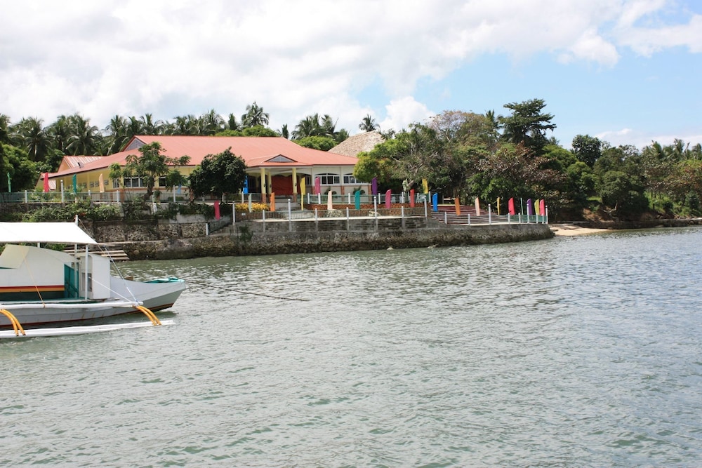 Hagnaya Beach Resort And Restaurant 13/19