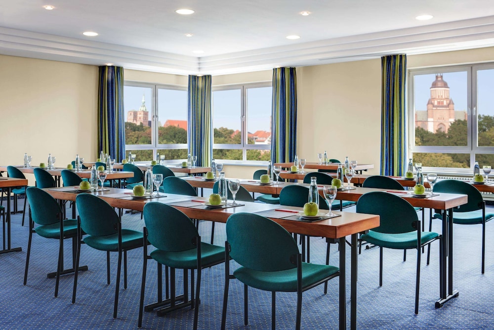 Intercityhotel Stralsund 42/47