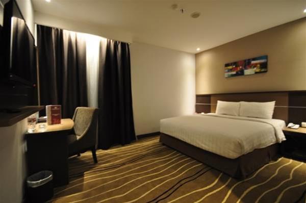 Grand Maleo Hotel Makassar 11/21