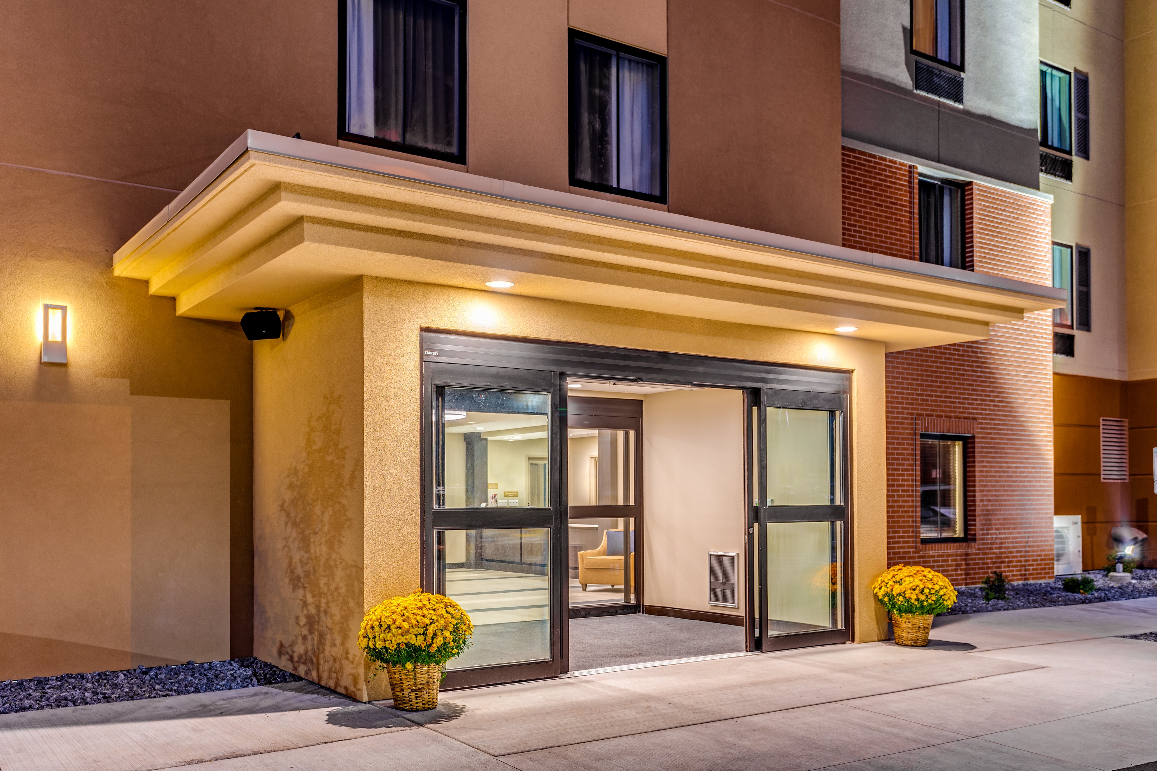 Candlewood Suites Eau Claire I-94 8/43