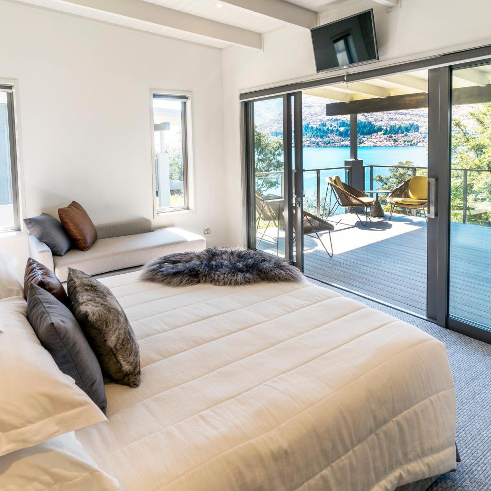3 Bedrooms, Villa