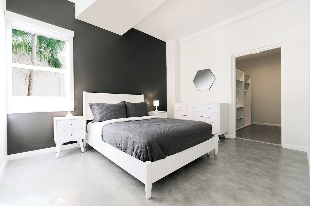 Franklin Suites South Beach 10/100