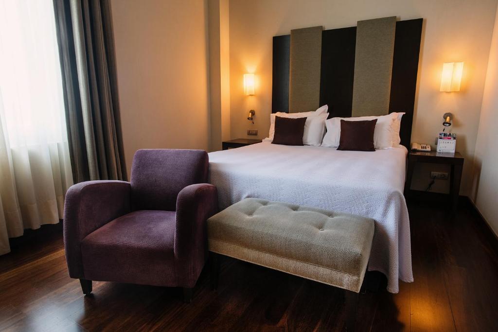 غرفة بريميوم مفردة بسرير مزدوج، Hotel Urh Palacio de Oriol Formerly Nh Palacio de Oriol 2/2