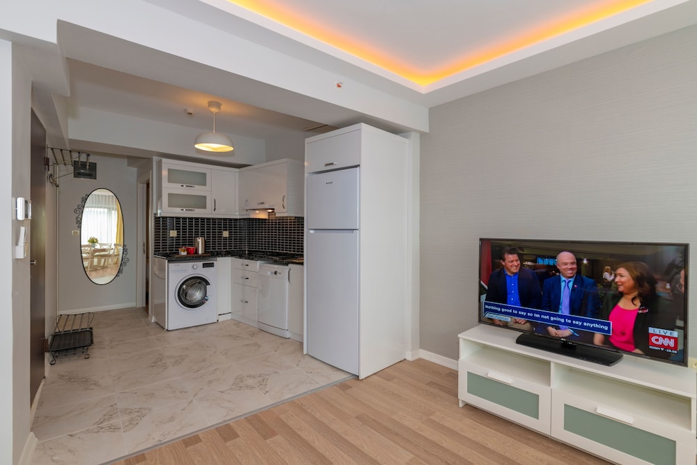 Feri Suites 5/50