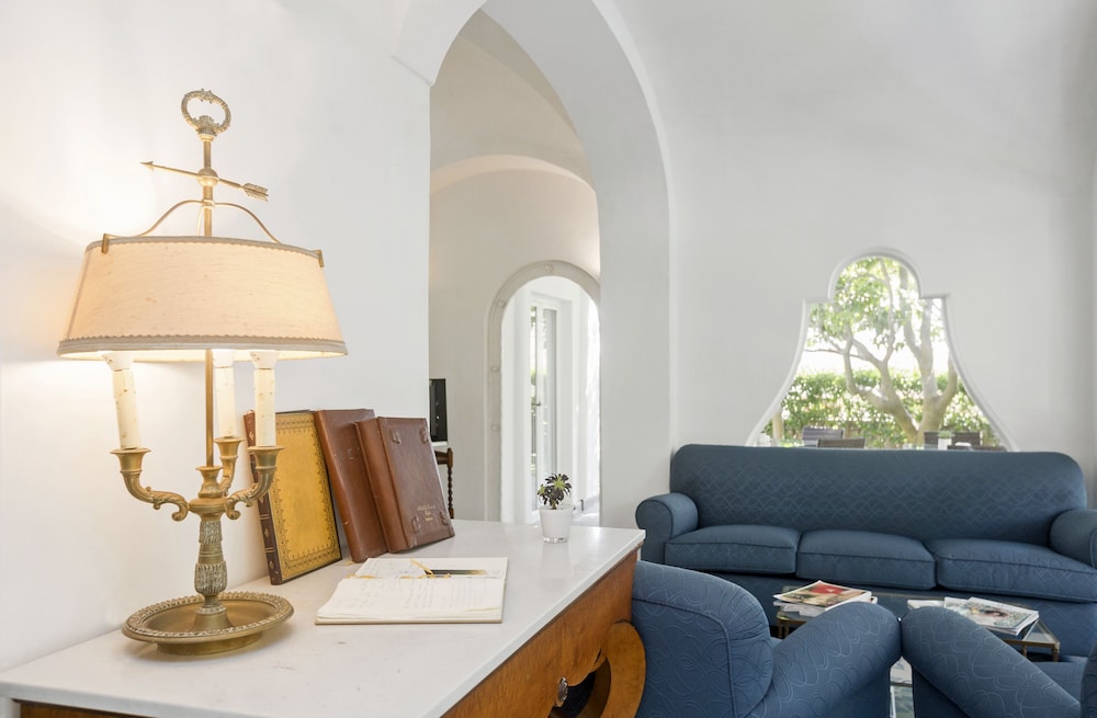 Pazziella Garden & Suites 50/66
