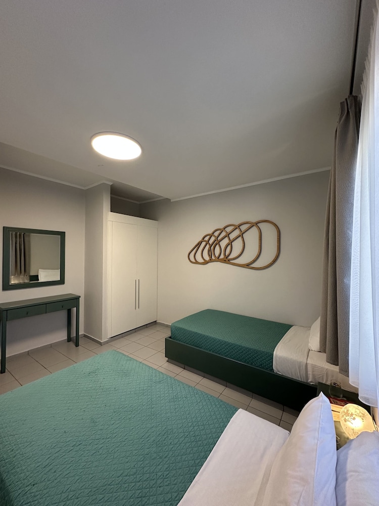 شقة بسريرين منفصلين بغرفة نوم واحدة مع أريكة، Evdokia Suites 8/10