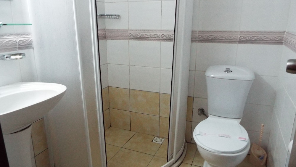 Area Hotel 17/19