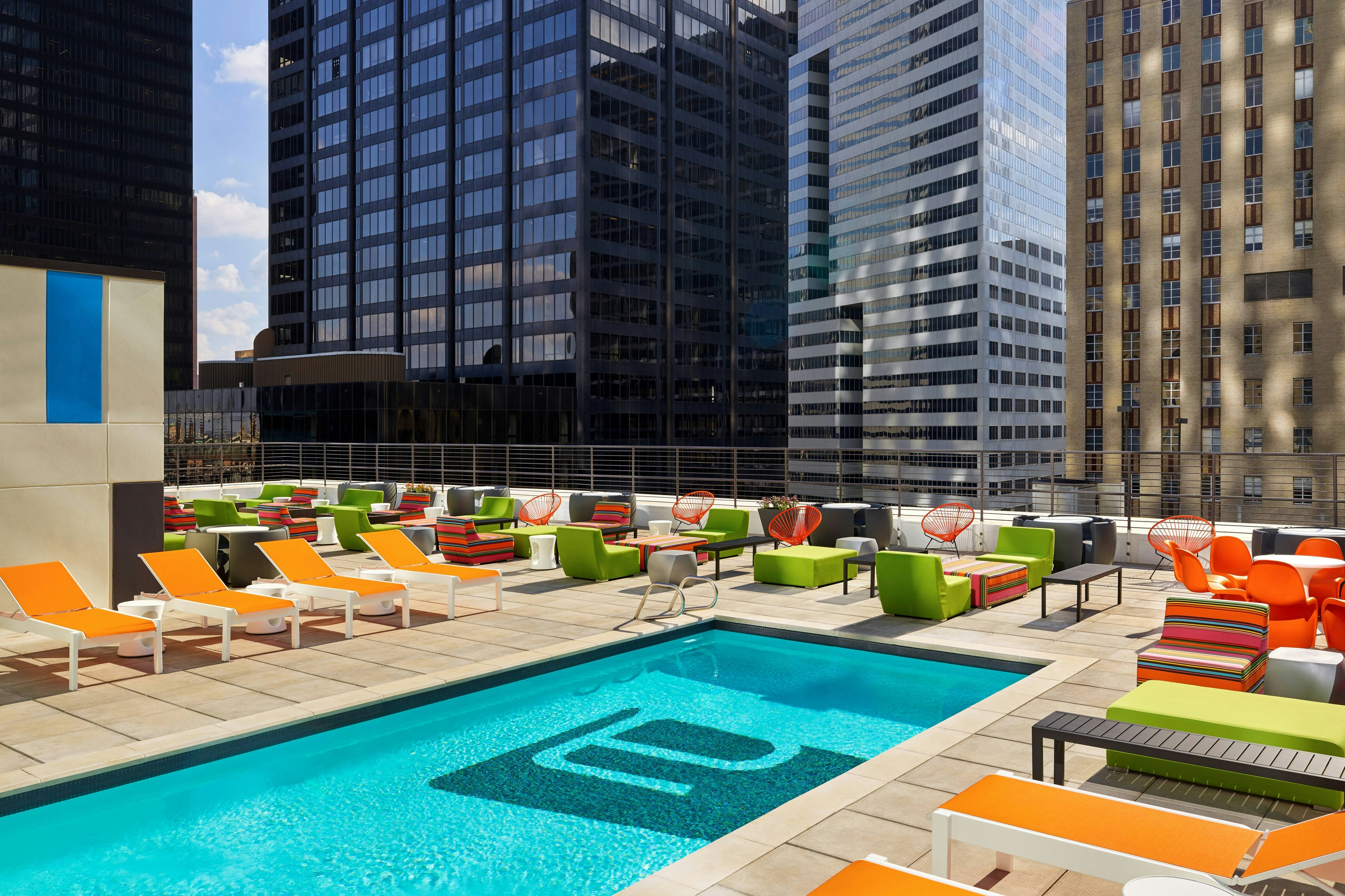 ALOFT HOUSTON DOWNTOWN 14/14