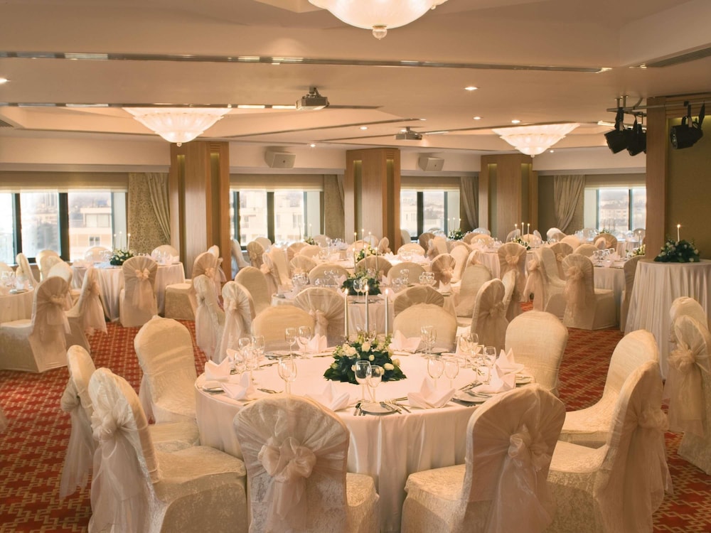 Movenpick Hotel Izmir 36/49