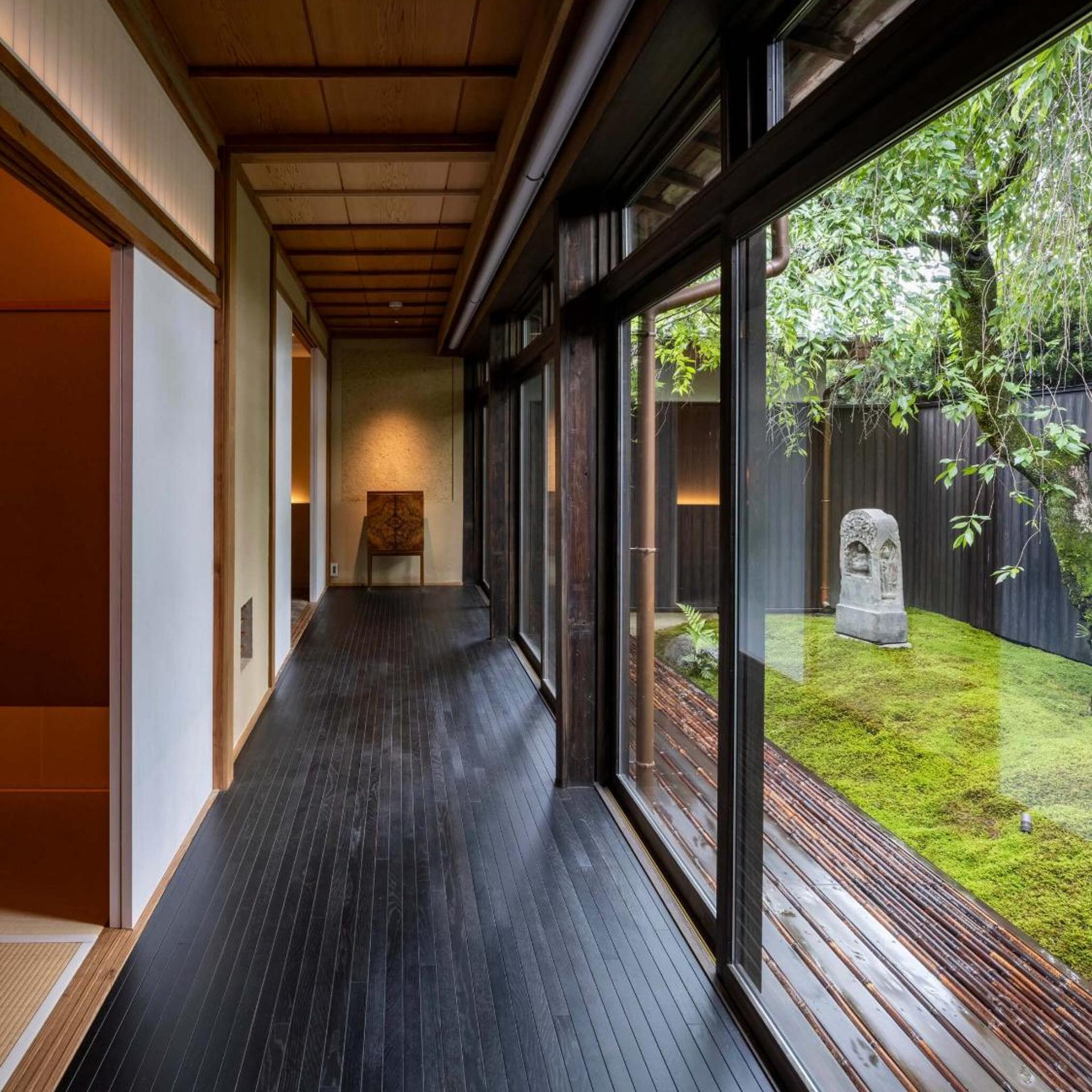 Momoyama Onsen Tsukimikan 3/49
